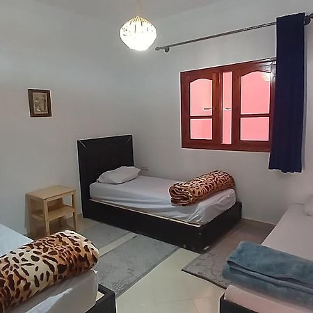 Warzazat Apartments Bagian luar foto