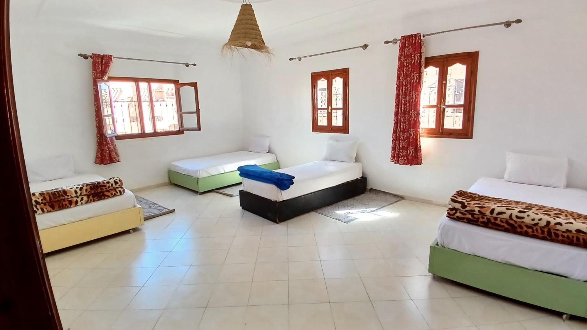 Warzazat Apartments Bagian luar foto
