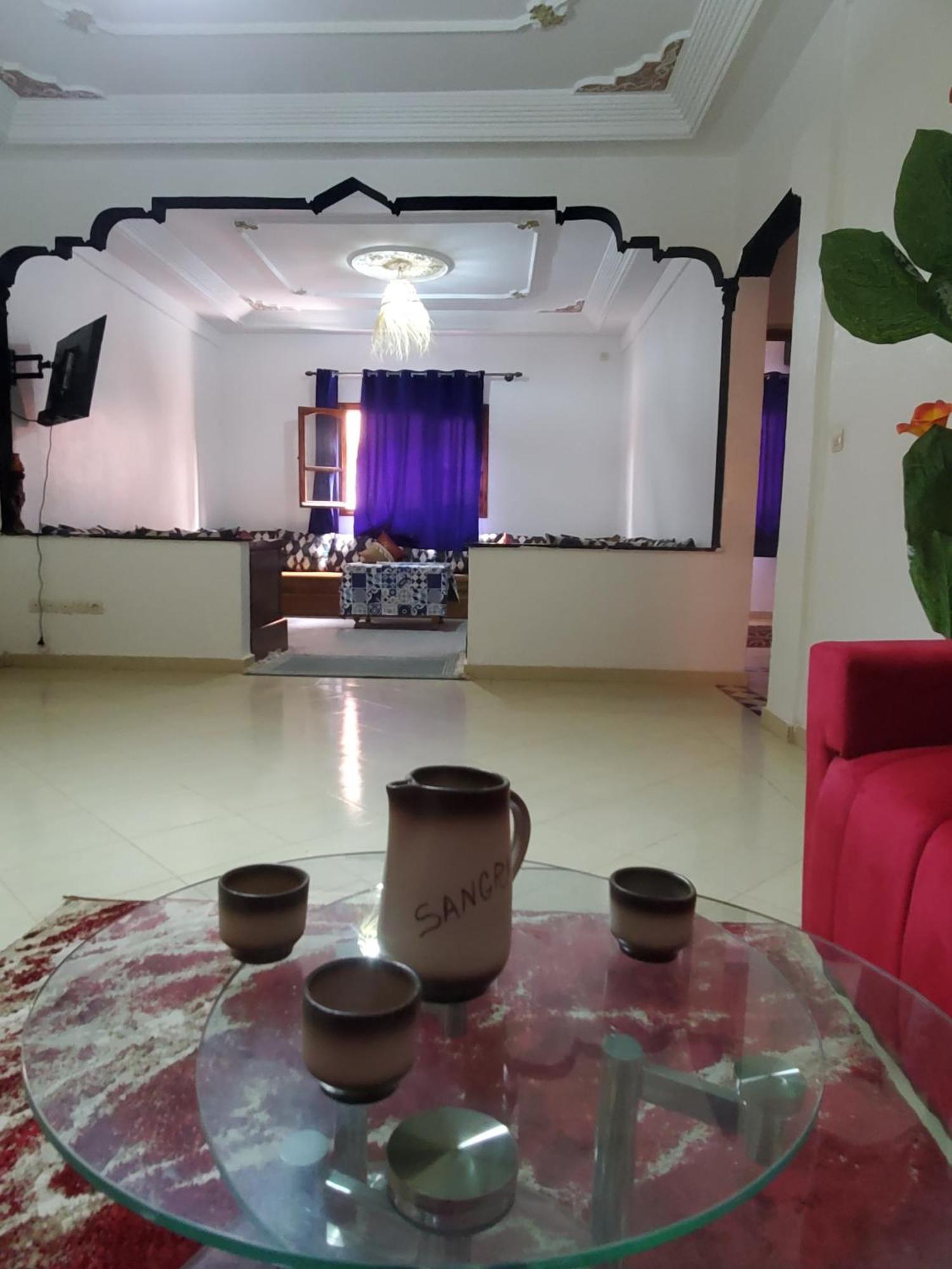 Warzazat Apartments Bagian luar foto